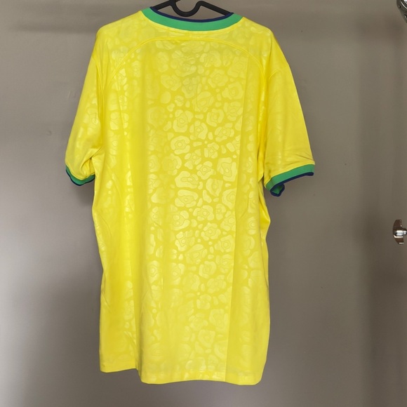 Nike Brazil Home 2022-2023 Soccer Jersey - Picture 8 of 14
